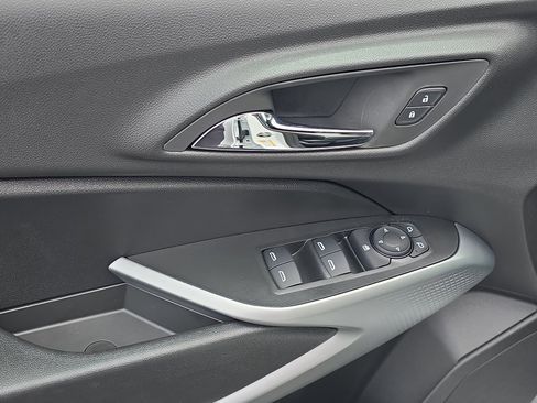 New 2025 Chevrolet Trax RS w/ Driver Confidence Package image 12