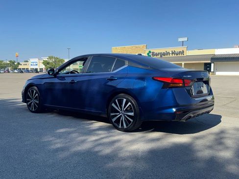 Used 2021 Nissan Altima 2.5 SR image 5