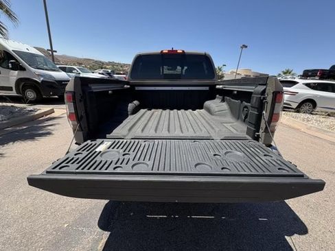 Used 2023 Nissan Frontier PRO-4X w/ Pro-4X Premium Package AWD/4WD image 4
