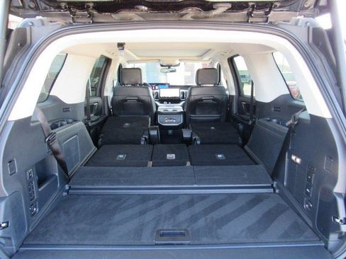 Used 2025 Ford Expedition Platinum AWD/4WD image 44