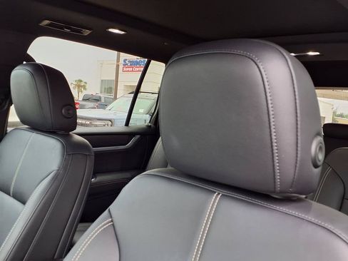 Used 2024 GMC Acadia Elevation w/ Luxury Package FWD image 18