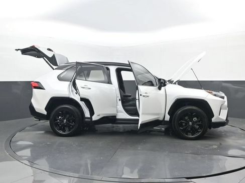 Used 2023 Toyota RAV4 XSE AWD/4WD image 32