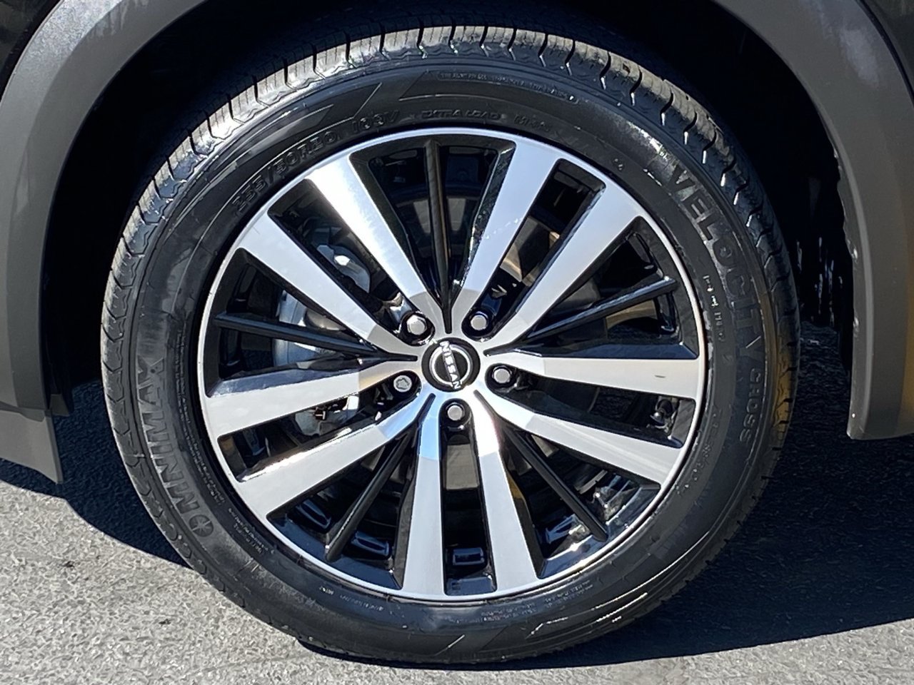 Certified 2023 Nissan Pathfinder Platinum w/ Cargo Package FWD image 8