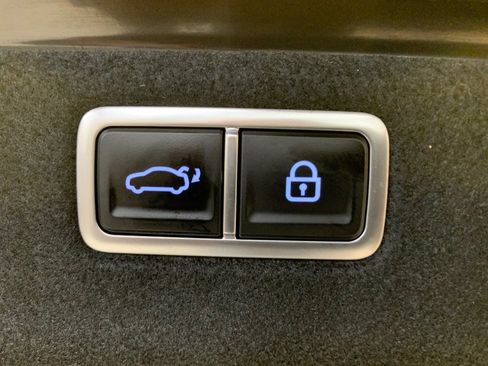 Used 2023 Genesis G70 3.3T w/ Sport Prestige Package AWD/4WD image 54