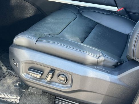 New 2026 Toyota Tundra Platinum AWD/4WD image 8