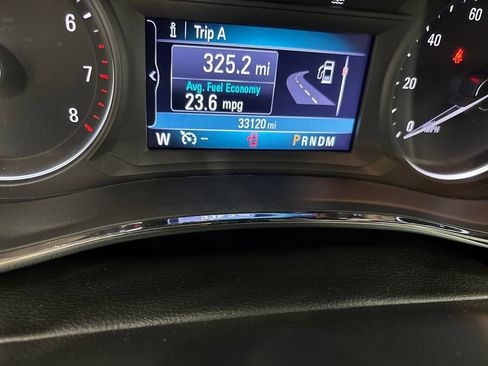 Used 2022 Buick Encore Preferred image 16