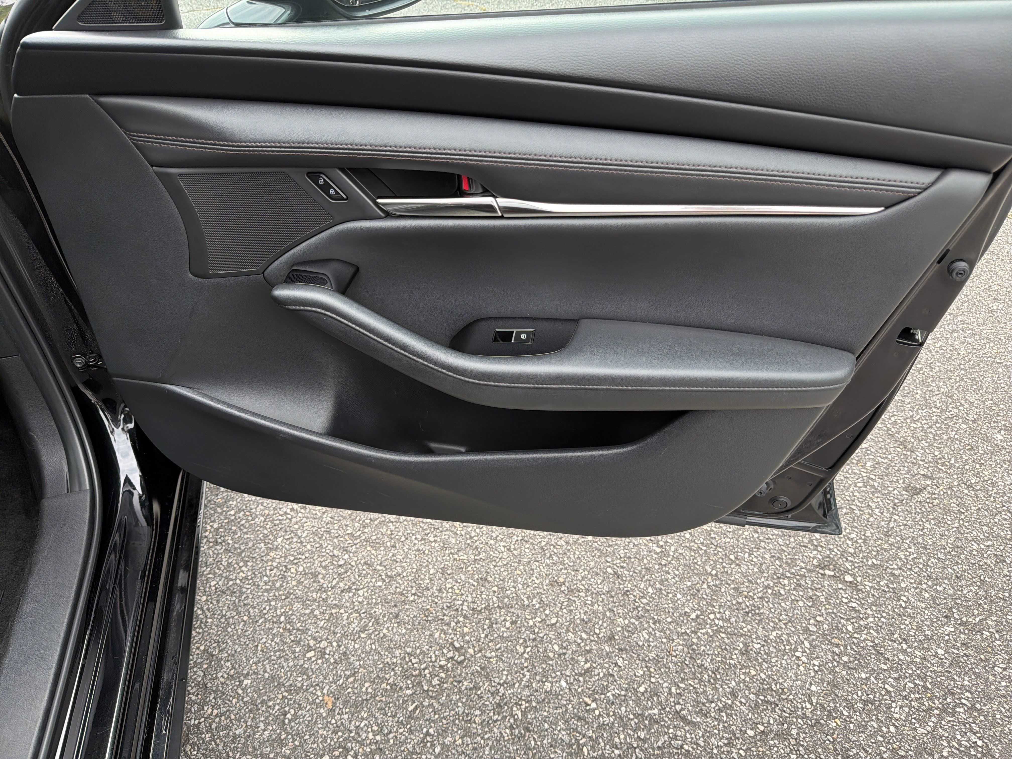 Used 2025 MAZDA MAZDA3 s FWD image 14