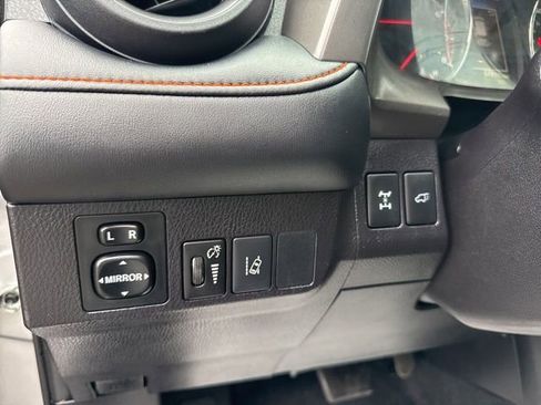 Used 2017 Toyota RAV4 SE image 23