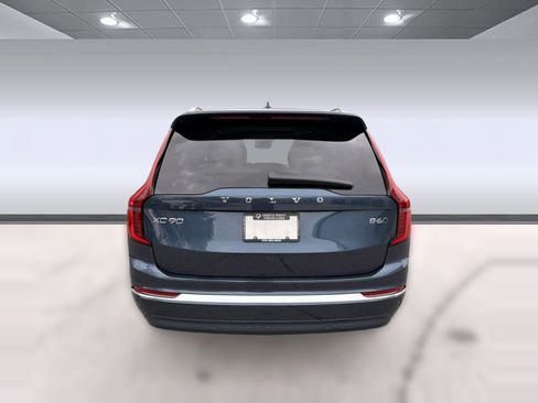 New 2026 Volvo XC90 B6 Ultra w/ Protection Package image 10