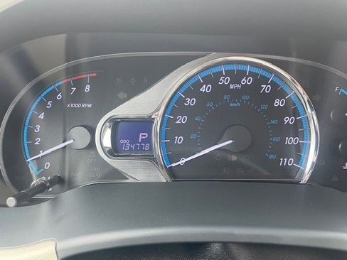 Used 2013 Toyota Sienna XLE image 10