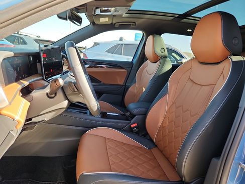 New 2026 Volkswagen Tiguan SEL R-Line image 13