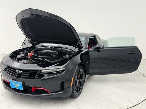 Certified 2021 Chevrolet Camaro LT image 10