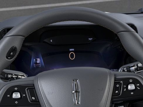 New 2026 Lincoln Aviator AWD image 13