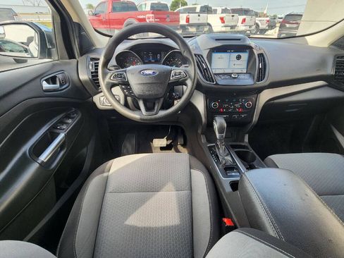 Used 2018 Ford Escape SE w/ SE Sync 3 Package AWD/4WD image 12