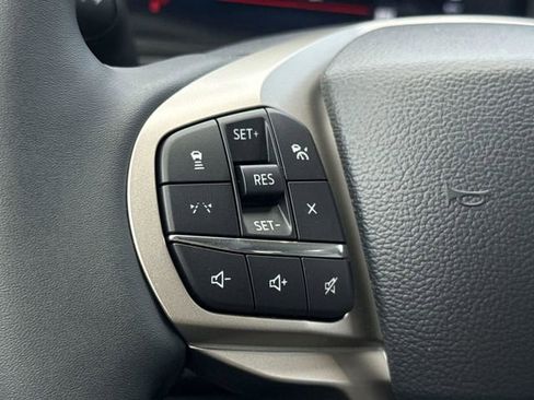 New 2025 Ford Explorer Active w/ Active Comfort Package image 31