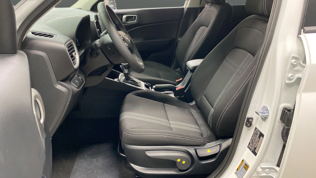 New 2026 Hyundai Venue SEL FWD image 9