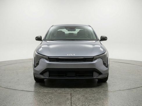 Used 2025 Kia K4 FWD image 2