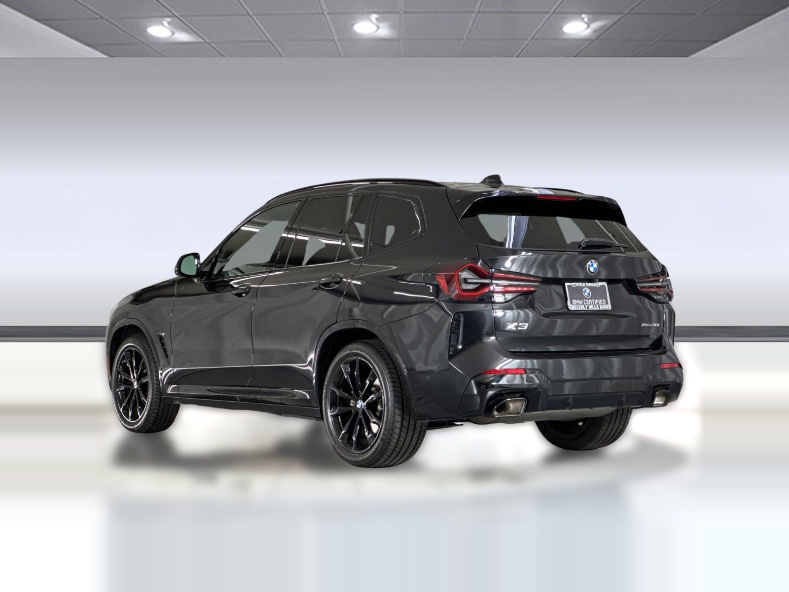 Certified 2024 BMW X3 xDrive30i w/ M Sport Package AWD/4WD image 3