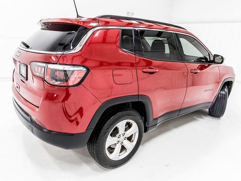 Used 2018 Jeep Compass Latitude w/ Popular Equipment Group AWD/4WD image 7