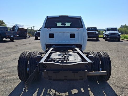 Used 2018 RAM 3500 Tradesman image 6