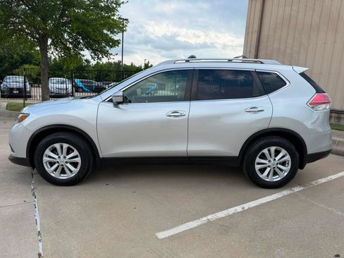 Used 2016 Nissan Rogue SV w/ SV Premium Package FWD image 8