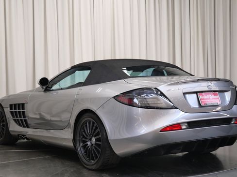 Used 2009 Mercedes-Benz SLR image 7