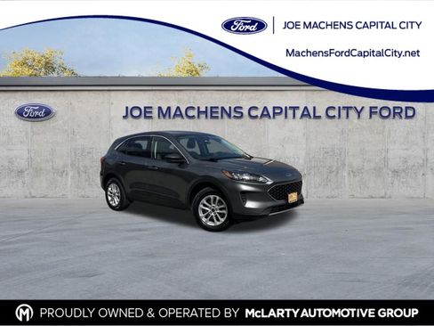 Certified 2022 Ford Escape SE image 1