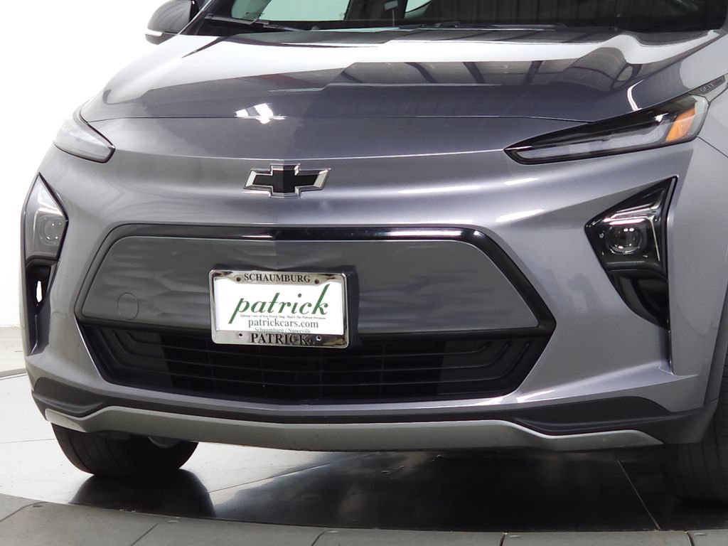 Used 2023 Chevrolet Bolt EUV LT w/ Driver Confidence Package FWD image 3