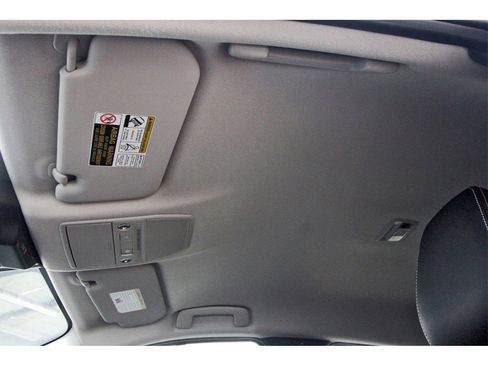 New 2025 Nissan Kicks SR image 21