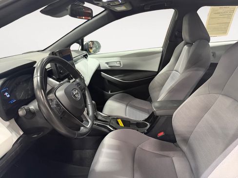 Used 2023 Toyota Corolla SE w/ SE Premium Package FWD image 10