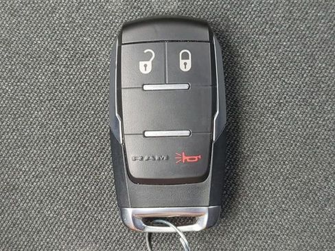 Used 2024 RAM 2500 Big Horn w/ Safety Group image 35