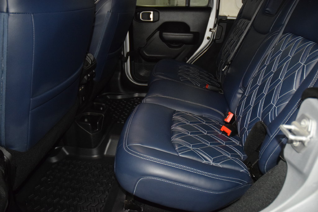Used 2022 Jeep Wrangler Unlimited Sport w/ Sun And Sound Package AWD/4WD image 43