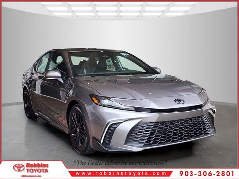 New 2026 Toyota Camry SE image 1