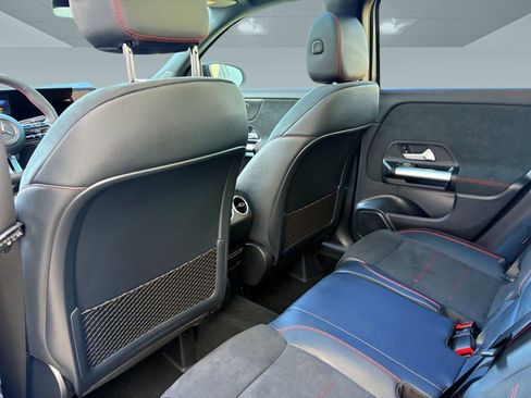 New 2025 Mercedes-Benz GLA 250 image 21