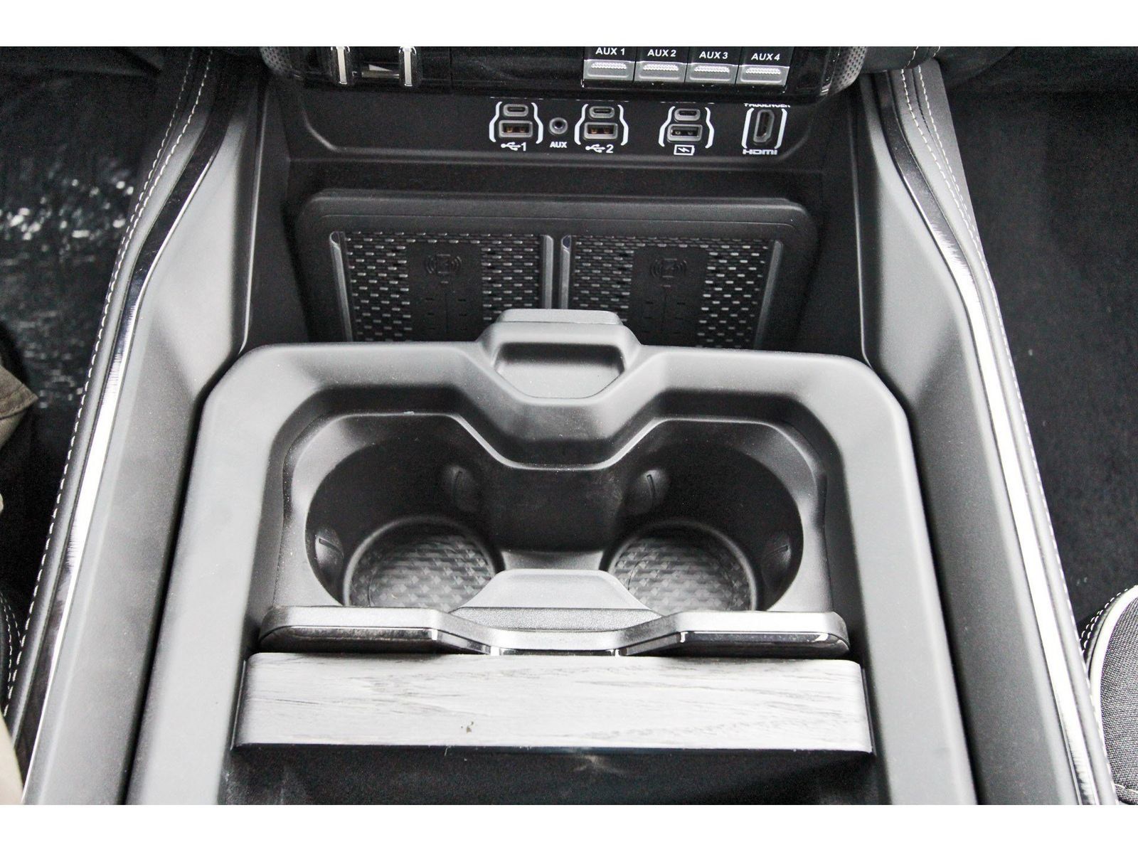 New 2026 RAM 2500 Limited AWD/4WD image 23
