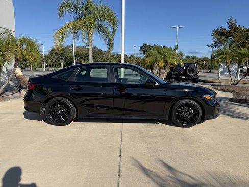 Certified 2025 Honda Civic Sport image 3