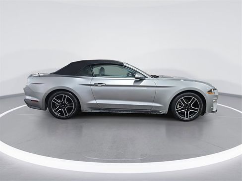 Used 2022 Ford Mustang Premium image 2