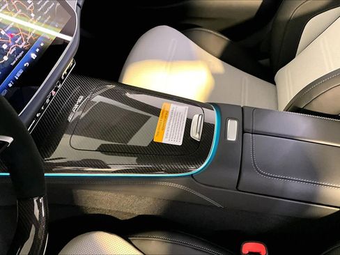 New 2026 Mercedes-Benz E 53 AMG e 4MATIC Sedan image 10