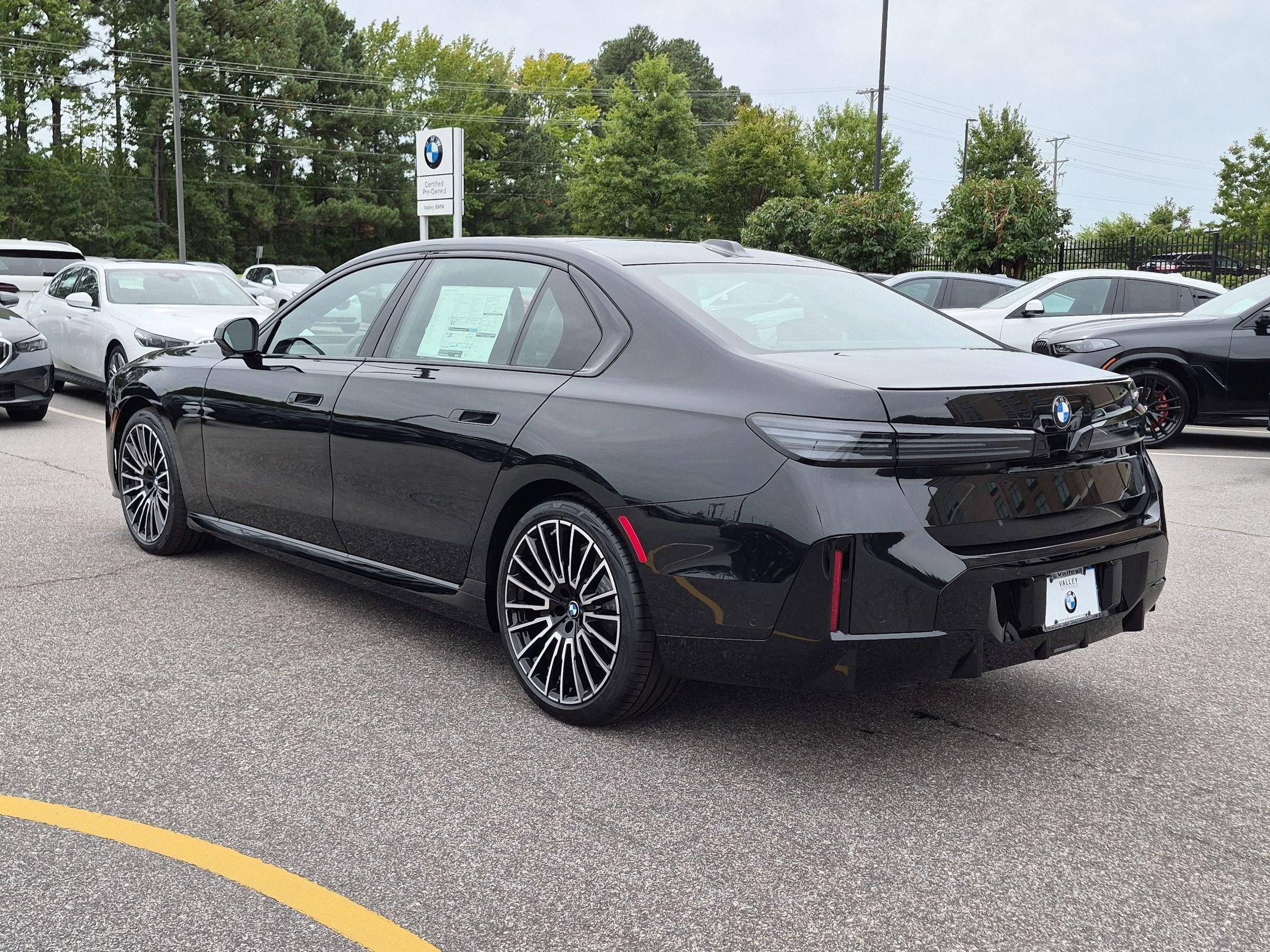 New 2027 BMW 740i w/ Executive Package RWD image 5
