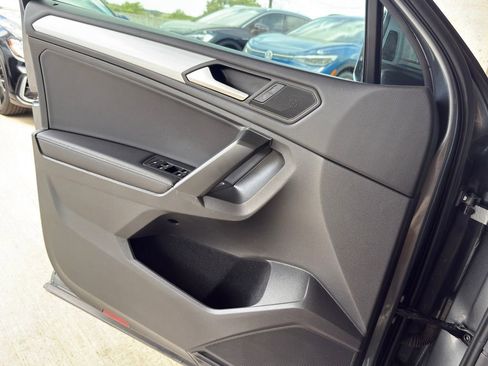 Used 2022 Volkswagen Tiguan S FWD image 23