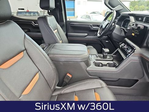 Used 2023 GMC Sierra 1500 AT4 w/ AT4 Premium Package AWD/4WD image 12