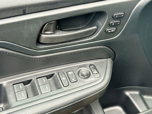Certified 2023 Honda Odyssey Sport image 17