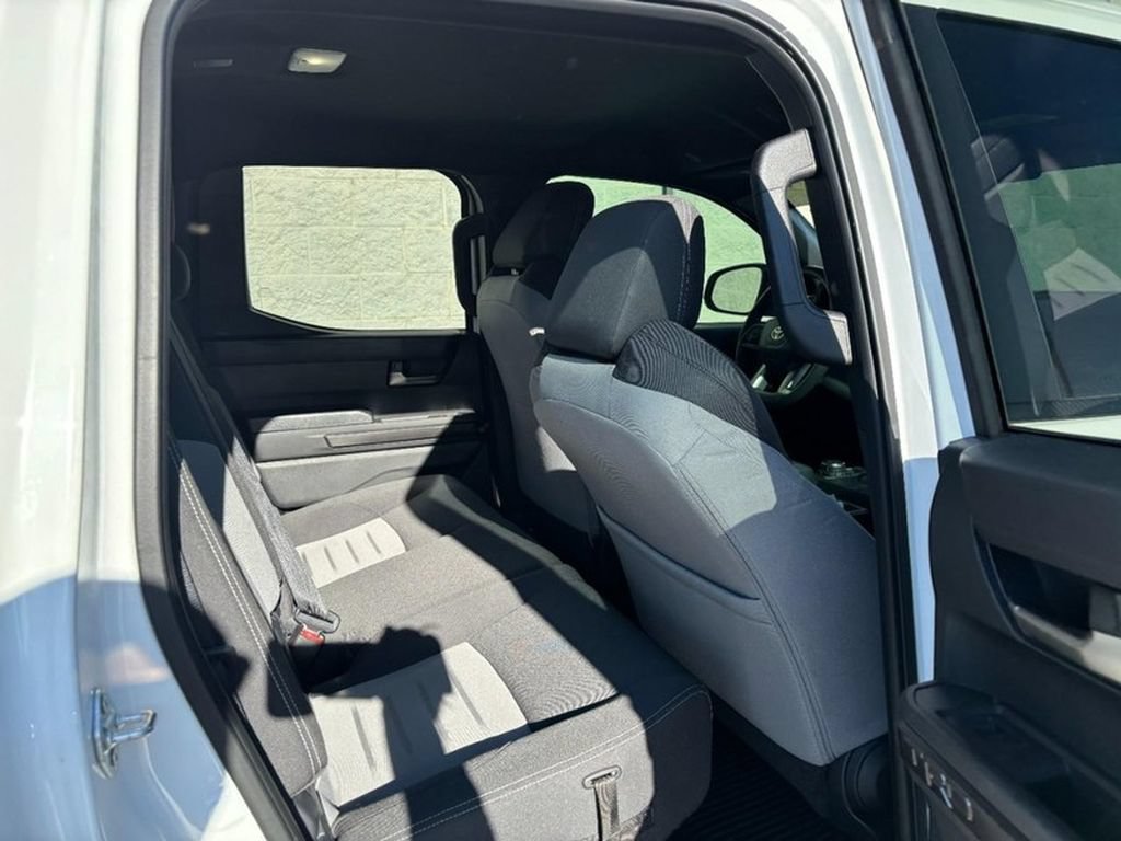 Used 2025 Toyota Tacoma TRD Sport AWD/4WD image 12