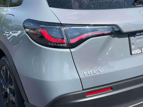 Certified 2024 Honda HR-V Sport image 9