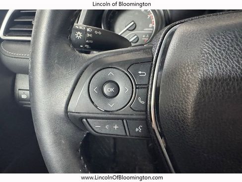 Used 2018 Toyota Camry SE image 31
