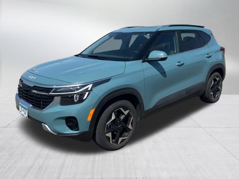 Used 2024 Kia Seltos EX AWD/4WD image 3