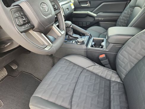 New 2026 Toyota Tacoma TRD Off-Road w/ TRD Off Road Premium Package AWD/4WD image 7
