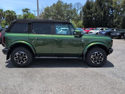 Used 2022 Ford Bronco Outer Banks AWD/4WD image 2