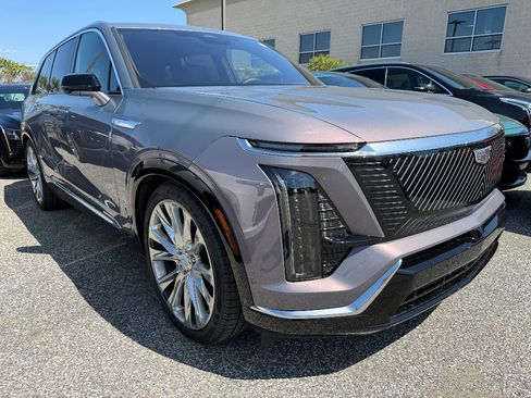 New 2026 Cadillac Vistiq Premium Luxury AWD/4WD image 2