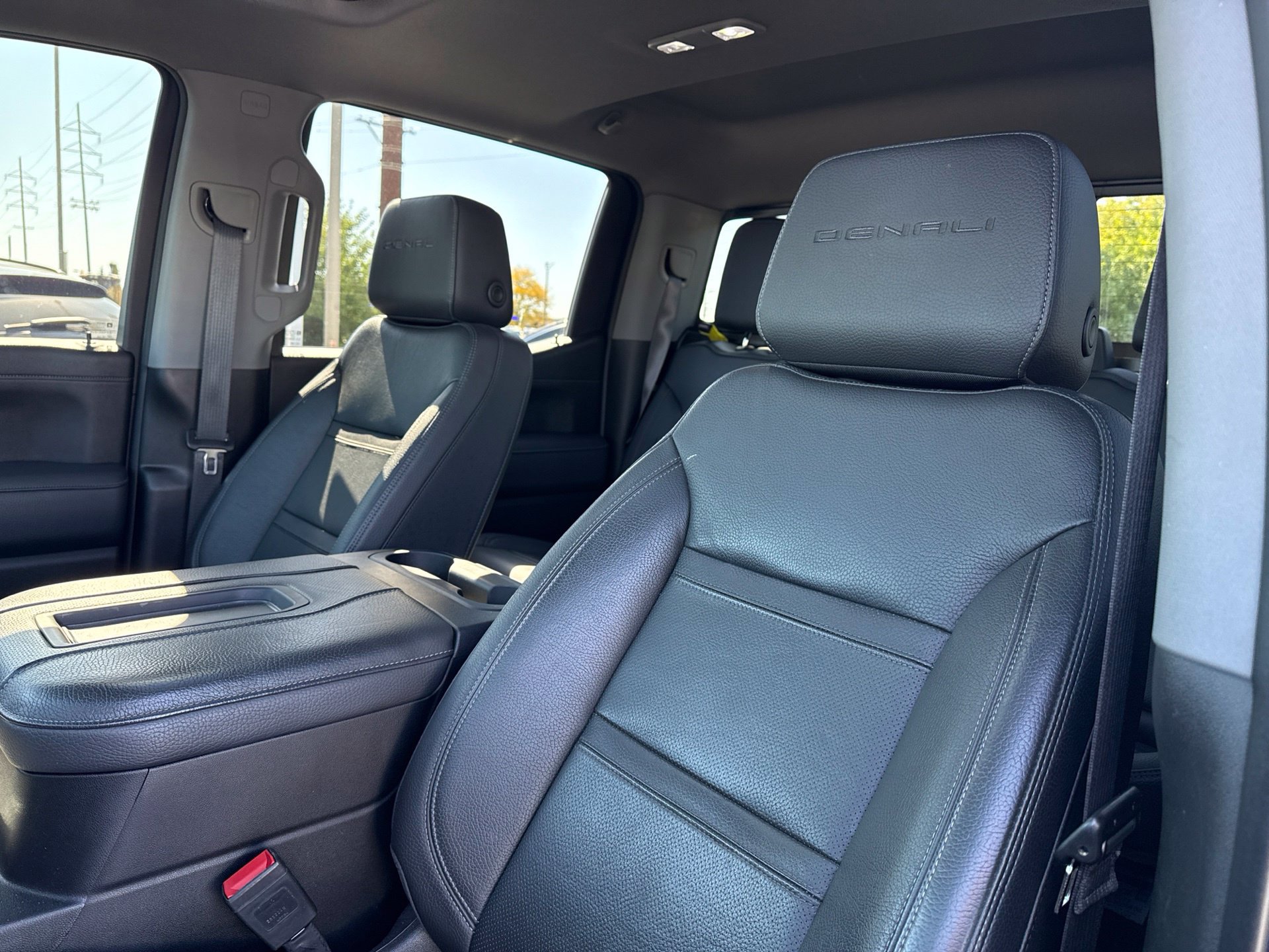 Used 2021 GMC Sierra 1500 Denali w/ Denali Ultimate Package AWD/4WD image 16